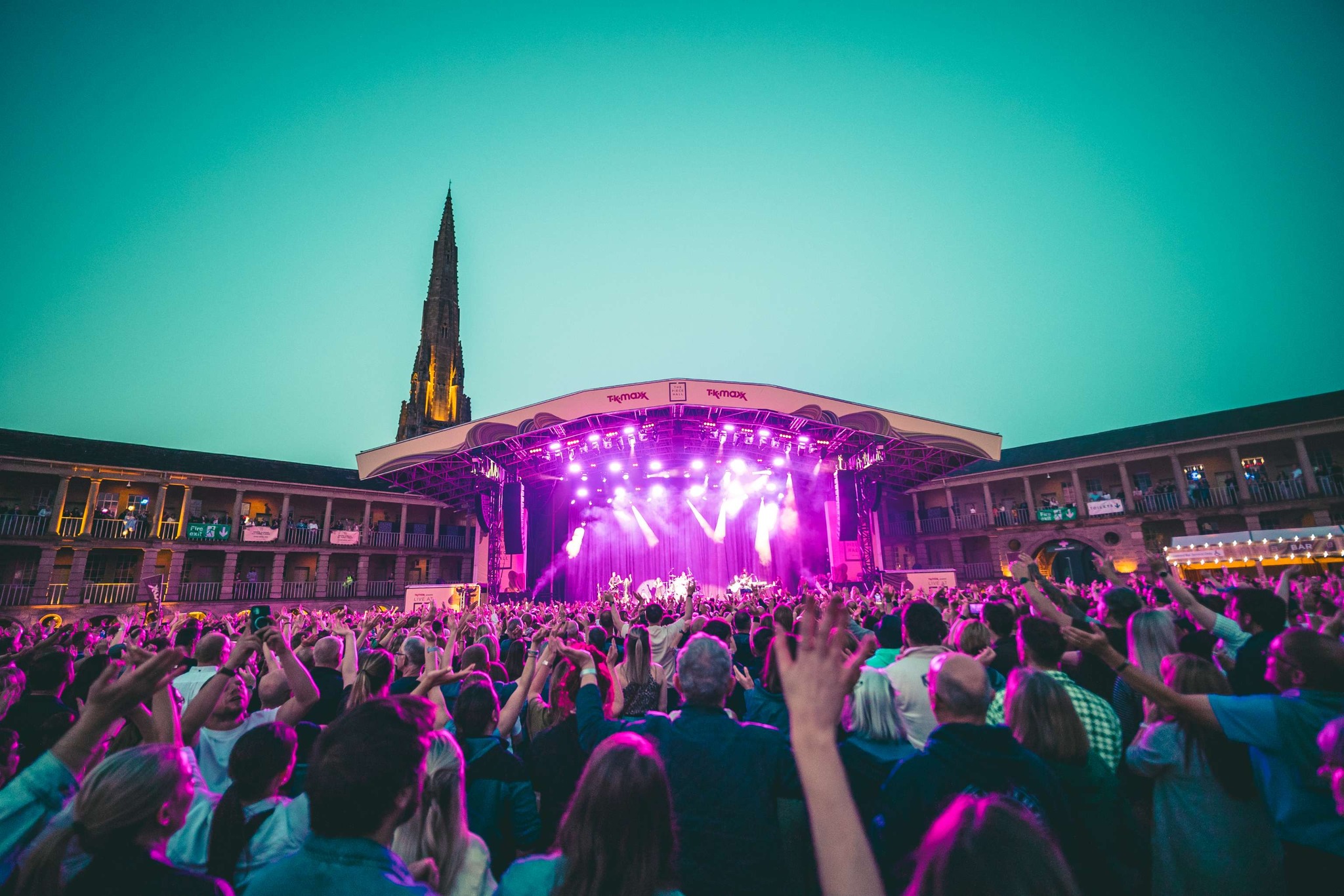 Piece Hall Crowd